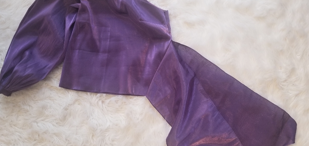 Lovers + Friends Stunning Party Blouse💜 - Picture 2 of 3
